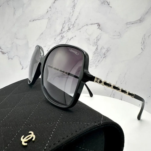 CHANEL Sunglasses Black Gold Chain Arms Interlocking CC Logo Acetate Square New - Picture 1 of 16